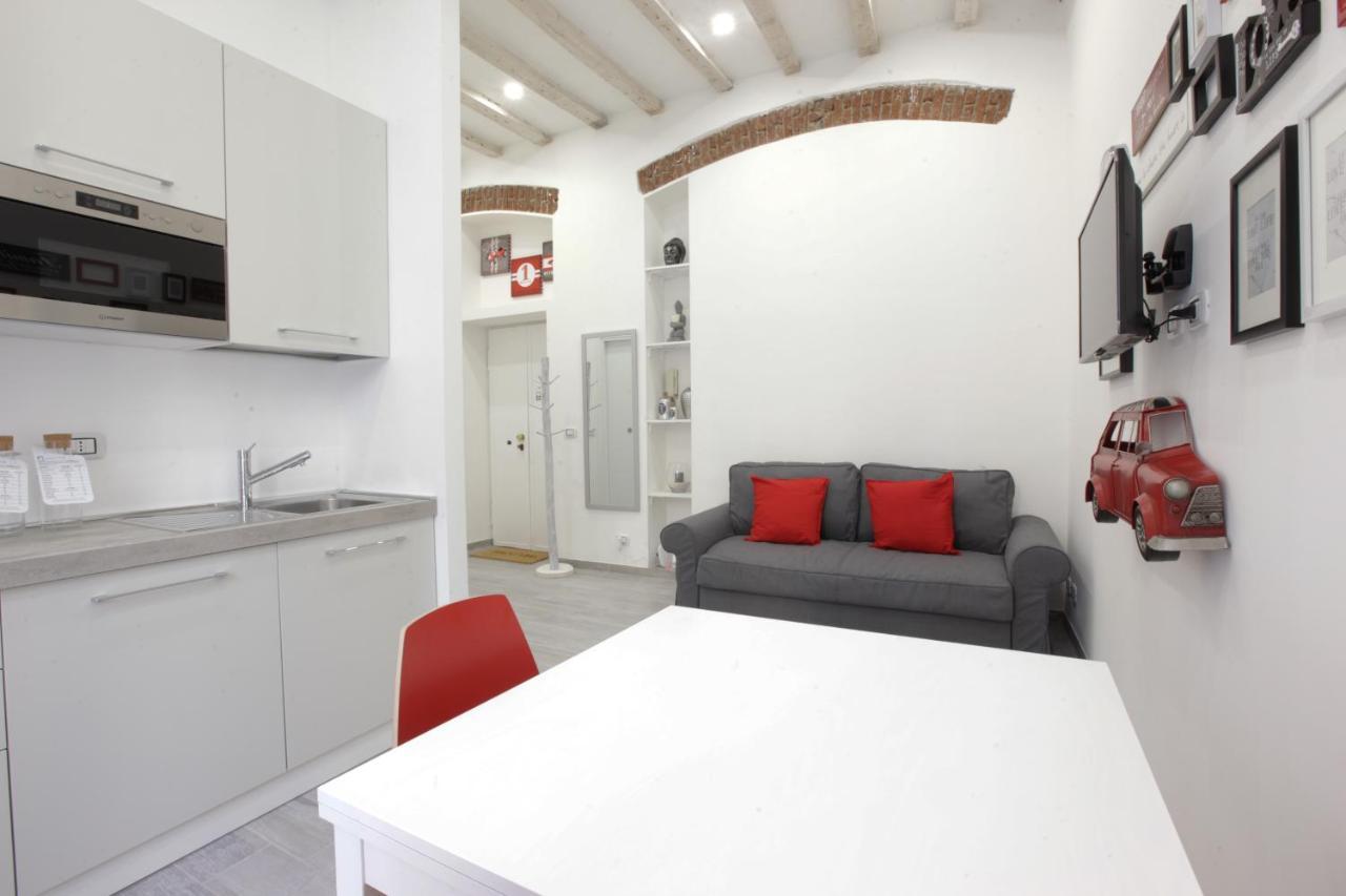 Amazing Apartment In City Center With Balcony Milano Dış mekan fotoğraf