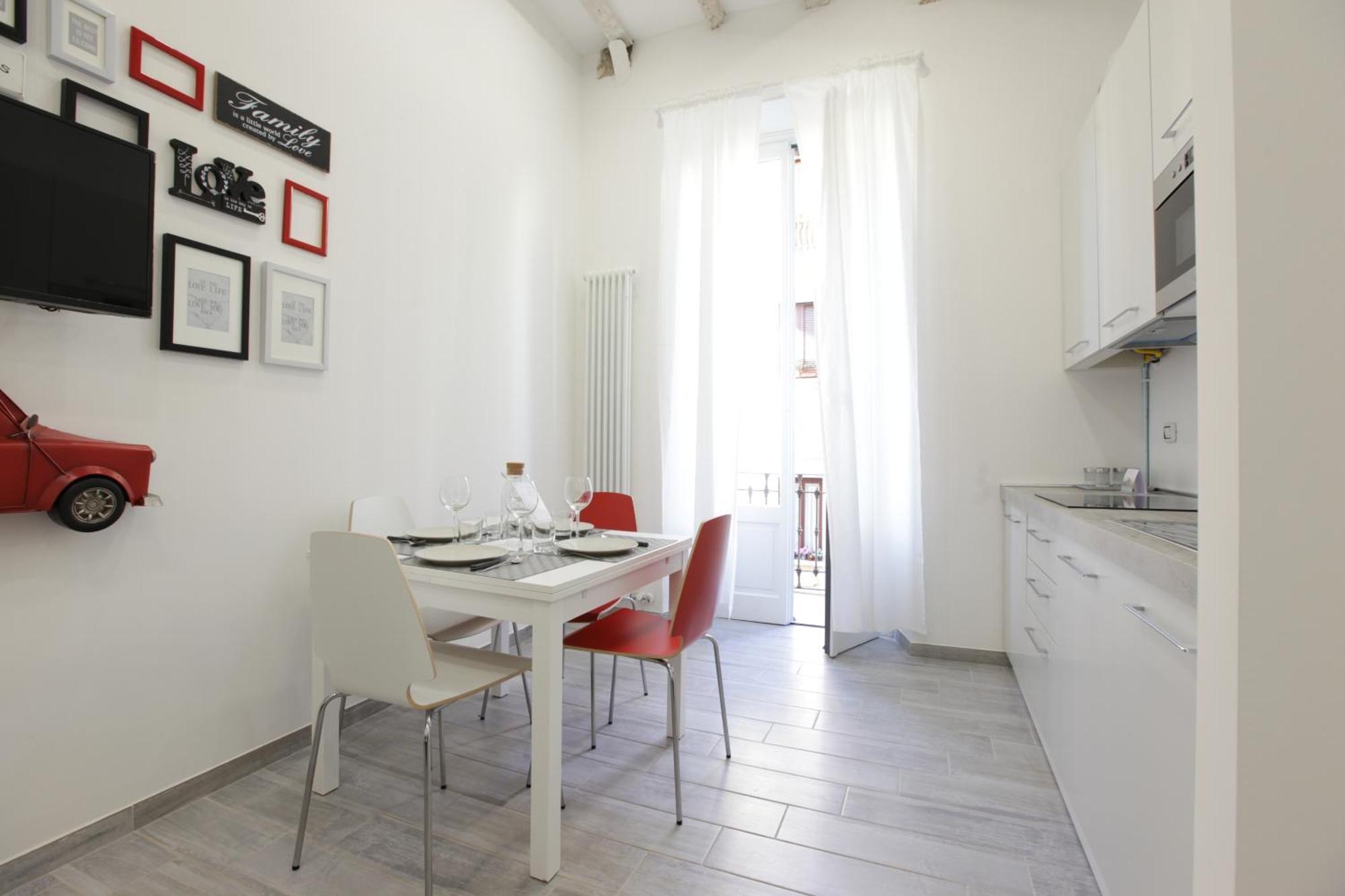 Amazing Apartment In City Center With Balcony Milano Dış mekan fotoğraf