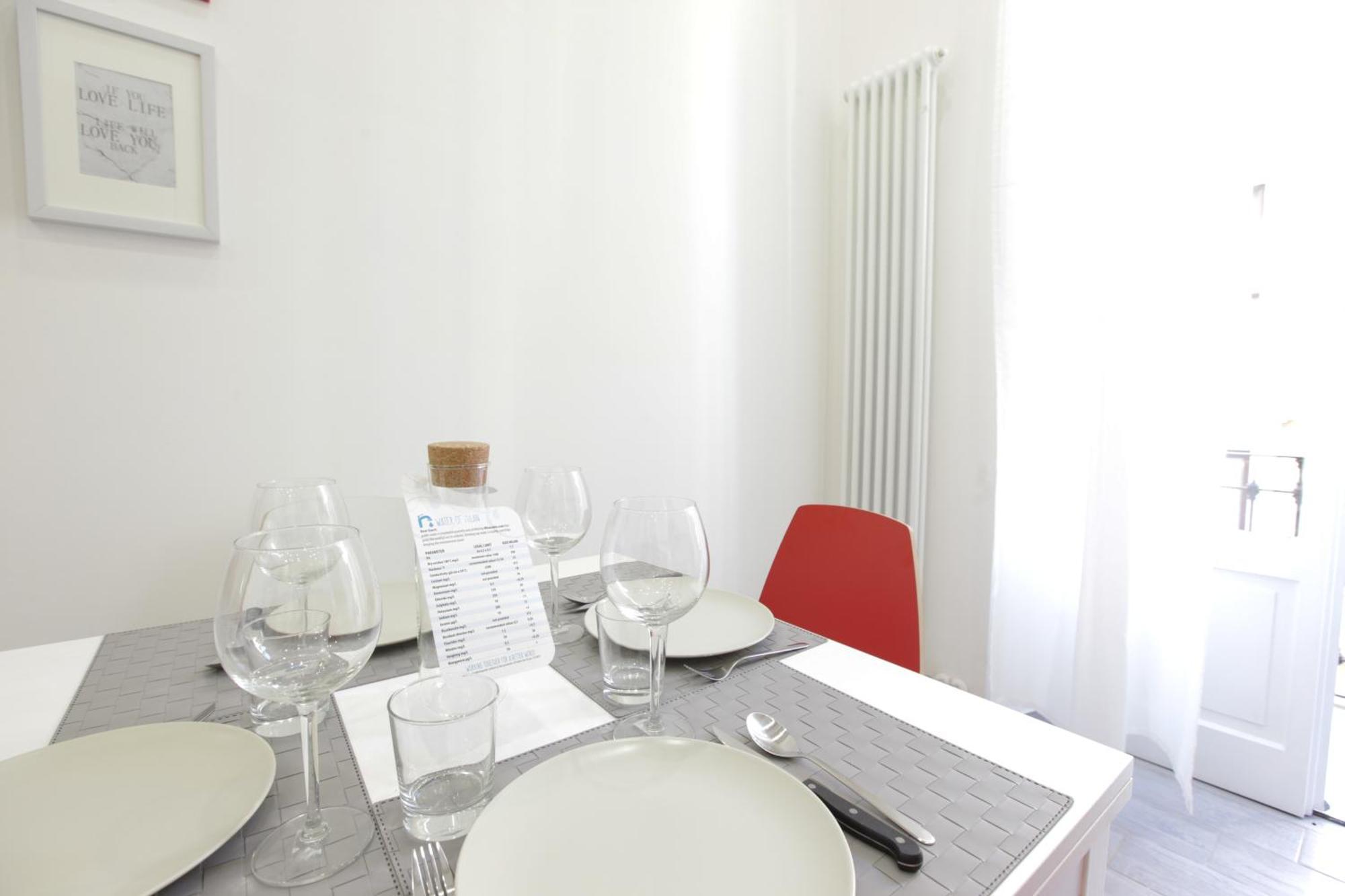 Amazing Apartment In City Center With Balcony Milano Dış mekan fotoğraf